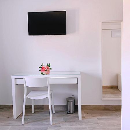 Hostal El Castillo Alcalá de Guadaira Eksteriør billede